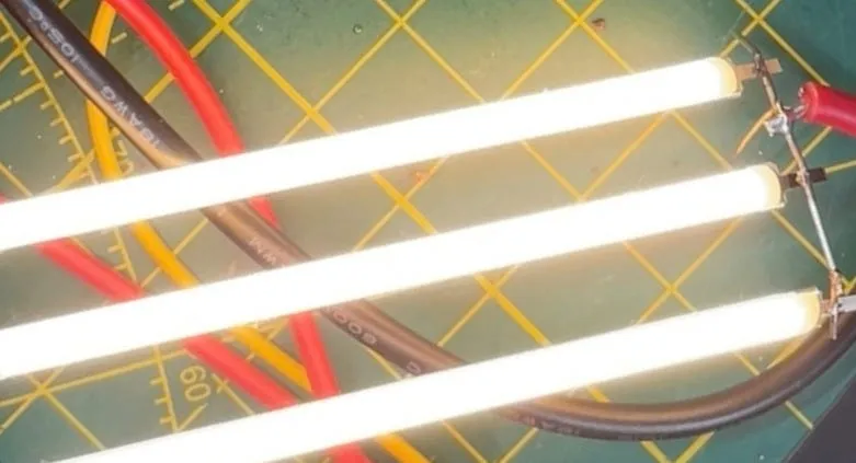 High voltage LED filaments